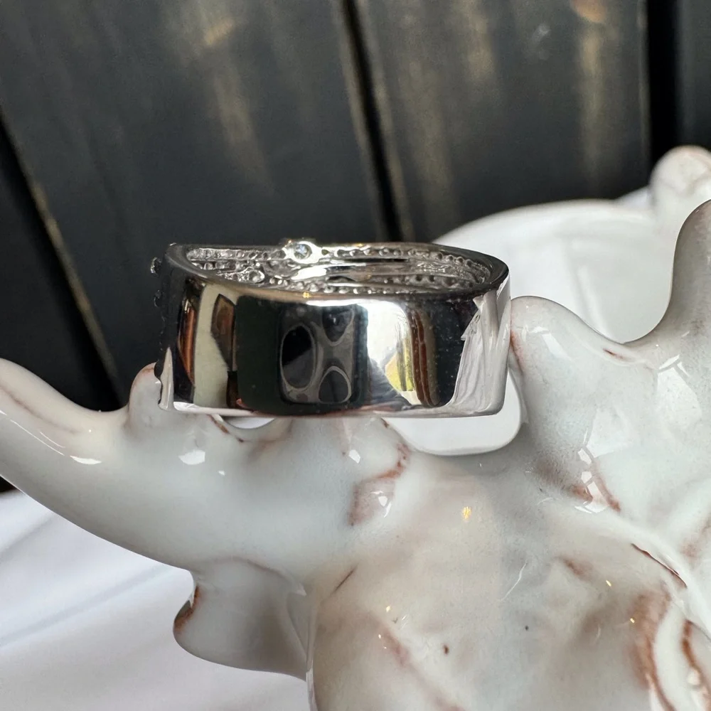 14K Diamond Crossover Highway Ring